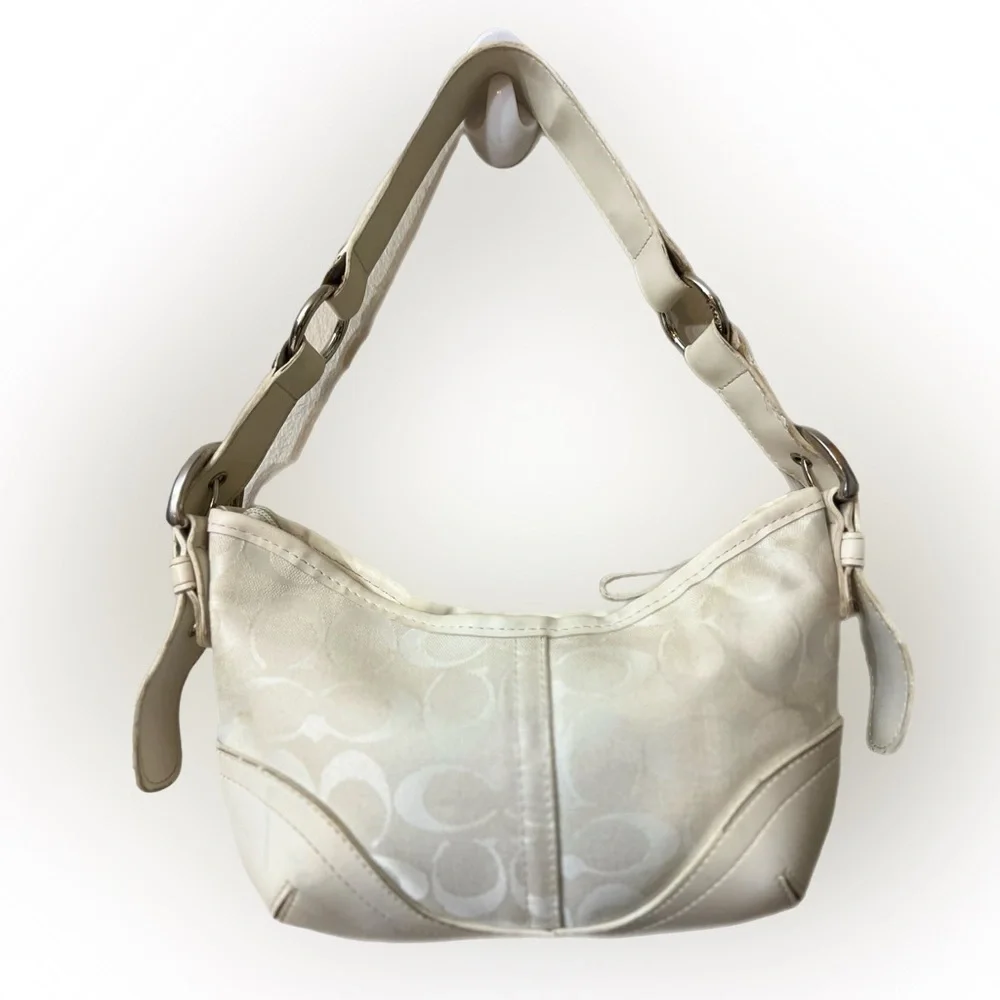 Vintage Coach Cream #5659 Shoulder Bag/ Soho bag